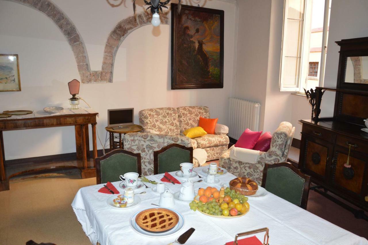 Casa Ciri Bed & Breakfast Foligno Ngoại thất bức ảnh
